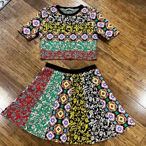 Alice and Olivia skirt and sweater set. Gently use. Zipper back.